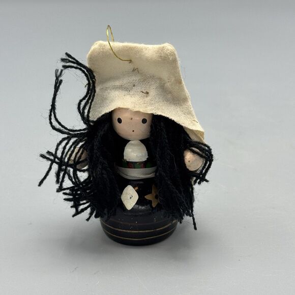 Vtg Wooden Girl Christmas Tree Ornament Handpainted Hat Yarn Hair Black 3" - Picture 3 of 9